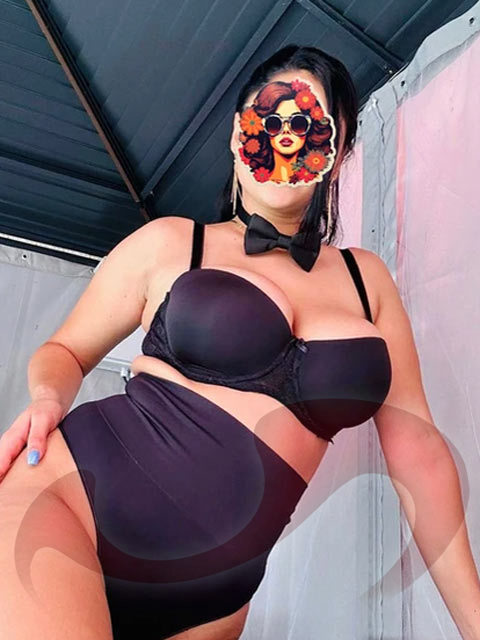 - Big Boobs | geile Titten:  Emily, Kiss me Girl  in Oberösterreich  / Wels , Fabrikstraße 33