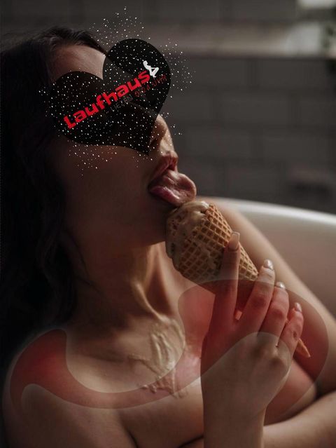 Rosa professionelle Erotikmassagen ab sofort wieder im Laufhaus Liezen! in Steiermark / Liezen , Richard - Steinhuber - Straße 6