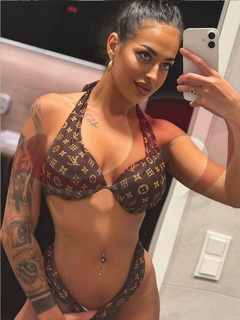 - Girls | Models | Callgirls: Neu Erika !!! in Steiermark / Pinggau , Gewerbegebiet Süd 6