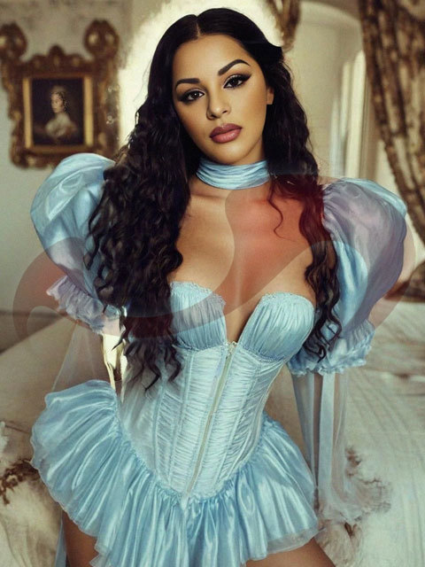 - Girls | Models | Callgirls:  Lory  in Oberösterreich  / Linz Ebelsberg , Wiener Str. 680