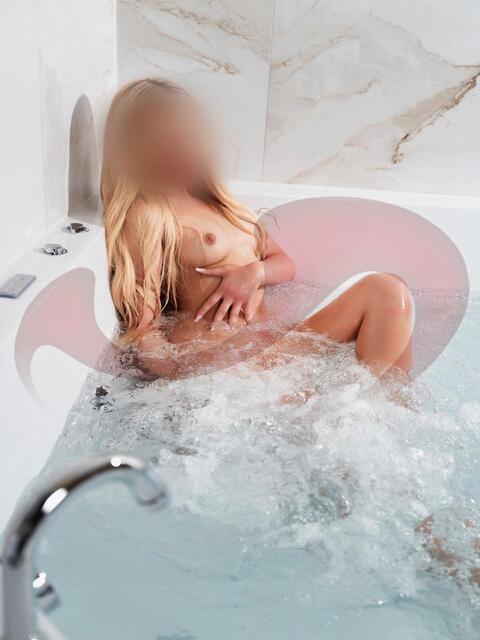  - Girls | Models | Callgirls:  Chiara  in K&auml;rnten  / Klagenfurt , Villacher Strasse 143 